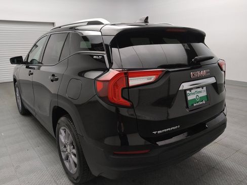 Used 2024 GMC Terrain SLT AWD/4WD image 5
