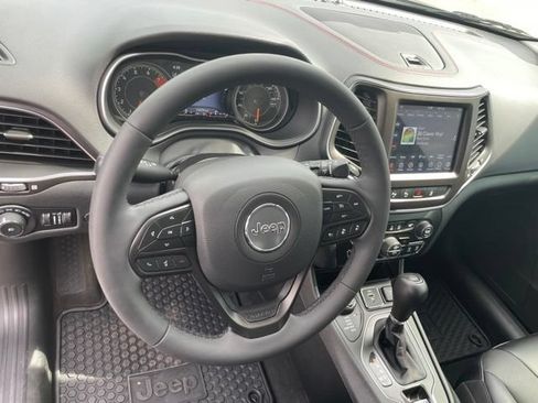 Used 2021 Jeep Cherokee Trailhawk w/ Technology Group AWD/4WD image 26