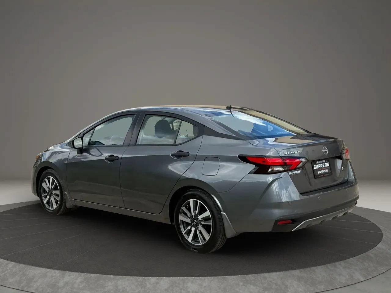Used 2023 Nissan Versa S w/ S Plus Package FWD image 5