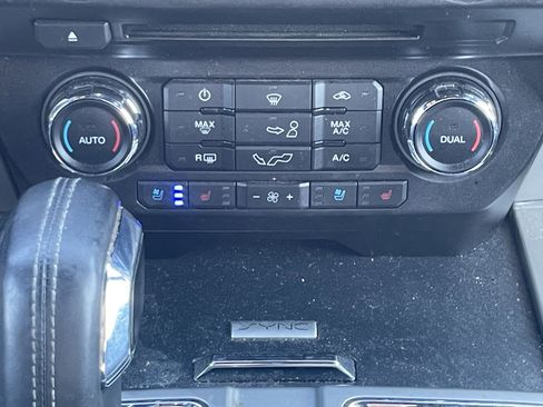 Used 2018 Ford F150 Lariat image 25