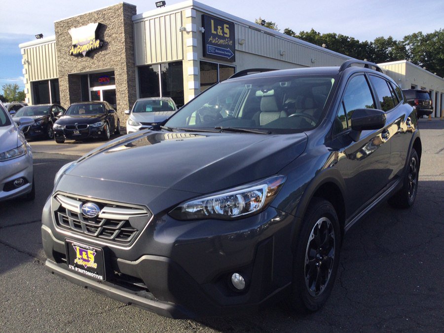 Used 2021 Subaru Crosstrek 2.0i Premium AWD/4WD image 1