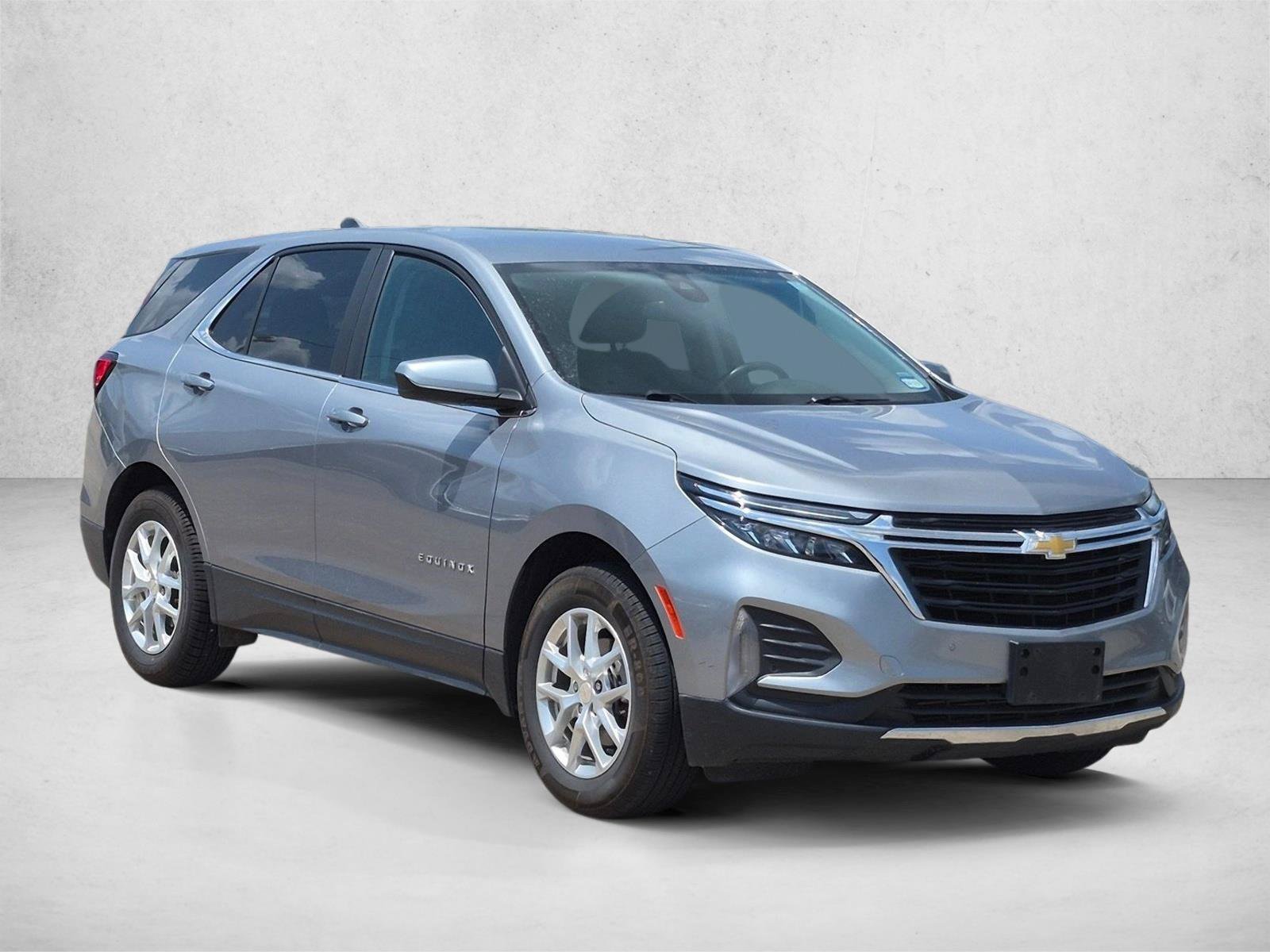 Used 2024 Chevrolet Equinox LT FWD image 4