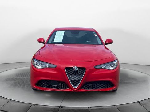 Used 2019 Alfa Romeo Giulia AWD w/ Cold Weather Package image 8