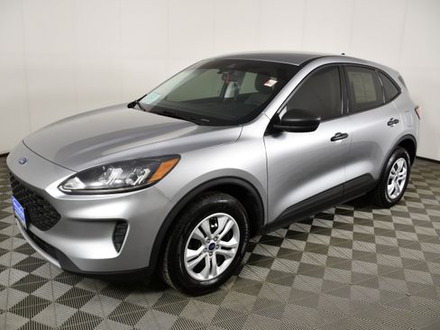 Used 2022 Ford Escape S AWD/4WD image 10