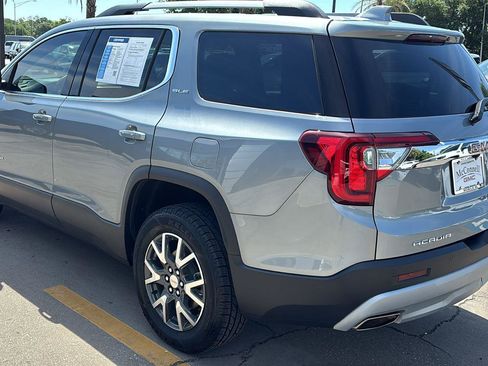 Certified 2023 GMC Acadia SLE w/ Driver Convenience Package FWD image 5