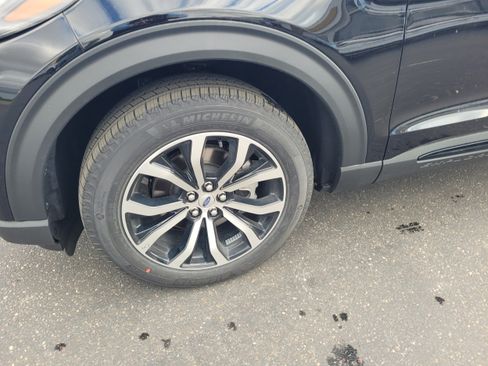 New 2026 Ford Explorer ST-Line AWD/4WD image 2