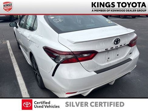 Used 2023 Toyota Camry SE image 5