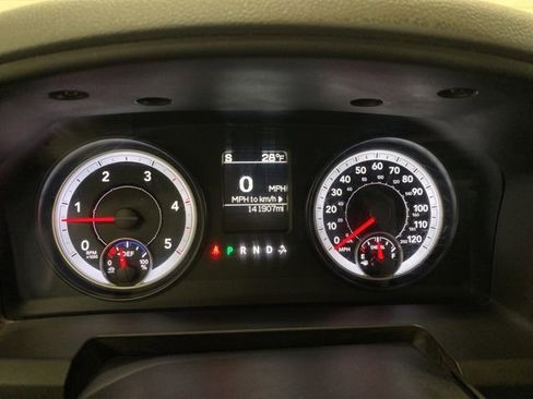 Used 2014 RAM 3500 Big Horn image 15