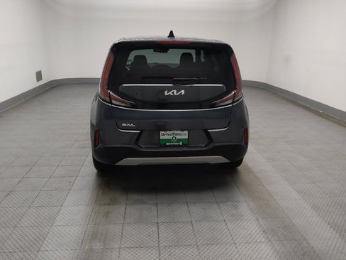 Used 2023 Kia Soul LX w/ LX Technology Package image 6
