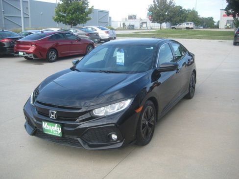 Used 2018 Honda Civic EX image 4