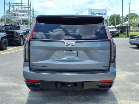 Used 2022 Cadillac Escalade Sport Platinum w/ LPO, ONYX Package AWD/4WD image 6