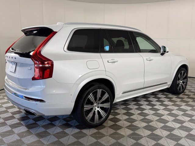 Used 2021 Volvo XC90 T8 Inscription w/ Advanced Package AWD/4WD image 9