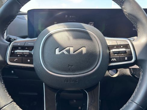 Used 2024 Kia Sorento S FWD image 30