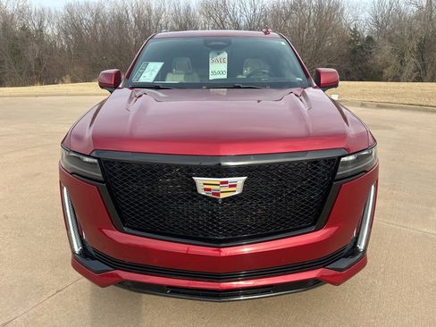 Used 2021 Cadillac Escalade Sport w/ Driver Assist Tech Package image 8