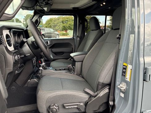 New 2025 Jeep Wrangler Sport S image 9