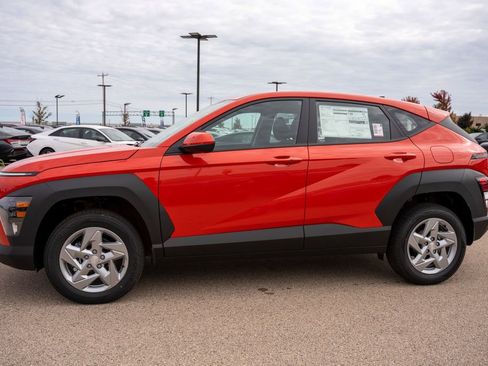 New 2026 Hyundai Kona SE image 4