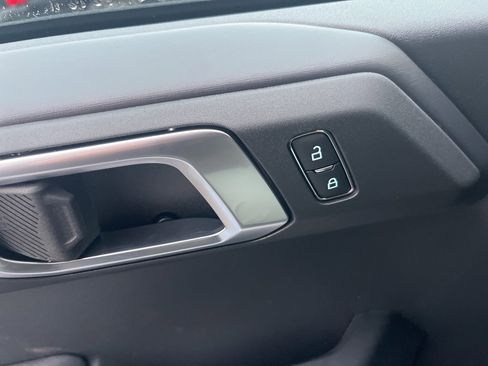 New 2025 Ford Bronco Badlands image 30