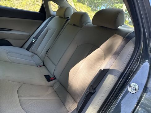Used 2016 Kia Optima LX FWD image 16