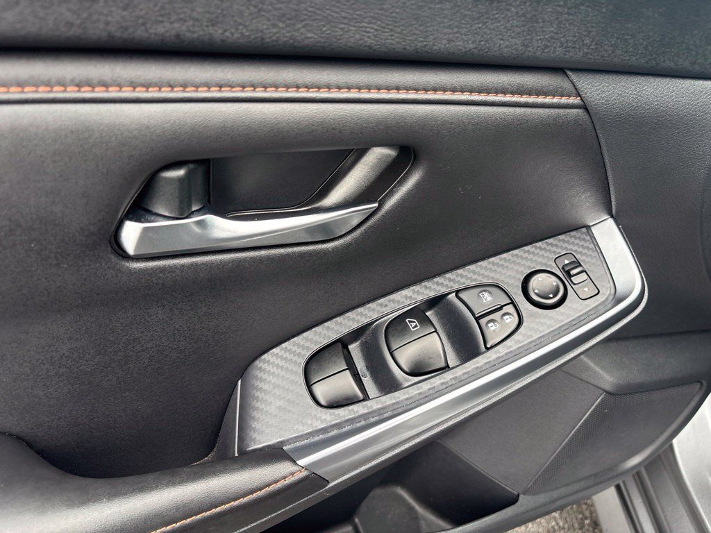 Used 2023 Nissan Sentra SR w/ Electronics Package FWD image 17
