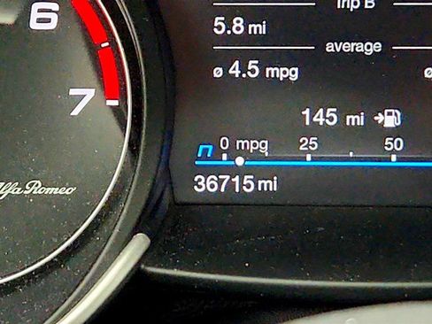 Used 2022 Alfa Romeo Giulia Ti AWD/4WD image 17