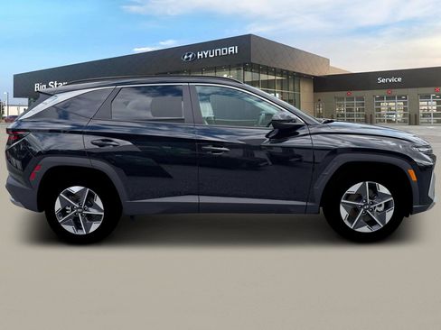 New 2025 Hyundai Tucson SEL image 9