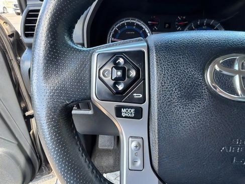 Used 2015 Toyota 4Runner SR5 Premium AWD/4WD image 21