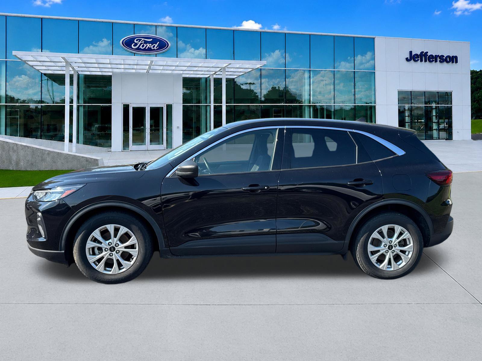 Used 2023 Ford Escape Active FWD image 4