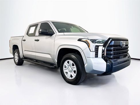 Used 2025 Toyota Tundra SR w/ SR Tow Package AWD/4WD image 32