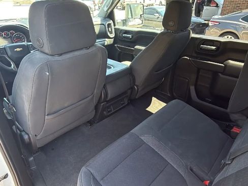 Used 2021 Chevrolet Silverado 3500 LT AWD/4WD image 27