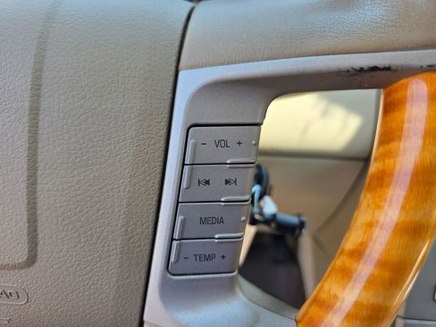 Used 2007 Lincoln MKX AWD image 21