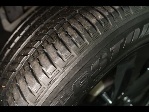 Used 2023 Jeep Grand Cherokee Altitude image 6