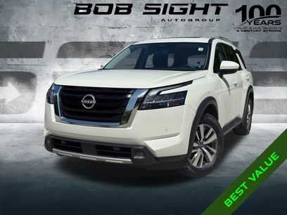 Used 2023 Nissan Pathfinder SL