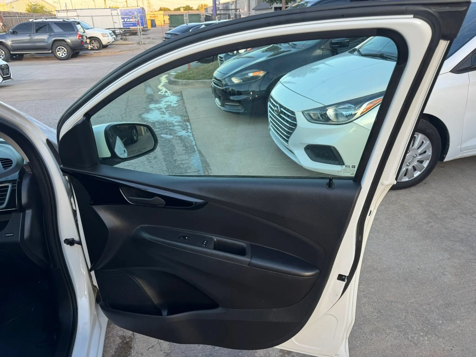 Used 2021 Chevrolet Spark LT FWD image 10