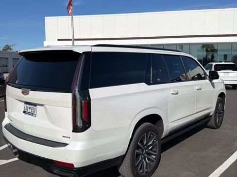 Used 2021 Cadillac Escalade ESV Sport w/ Driver Assist Tech Package image 5