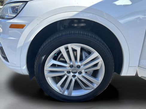 Used 2018 Audi Q5 Prestige w/ Prestige Package image 14