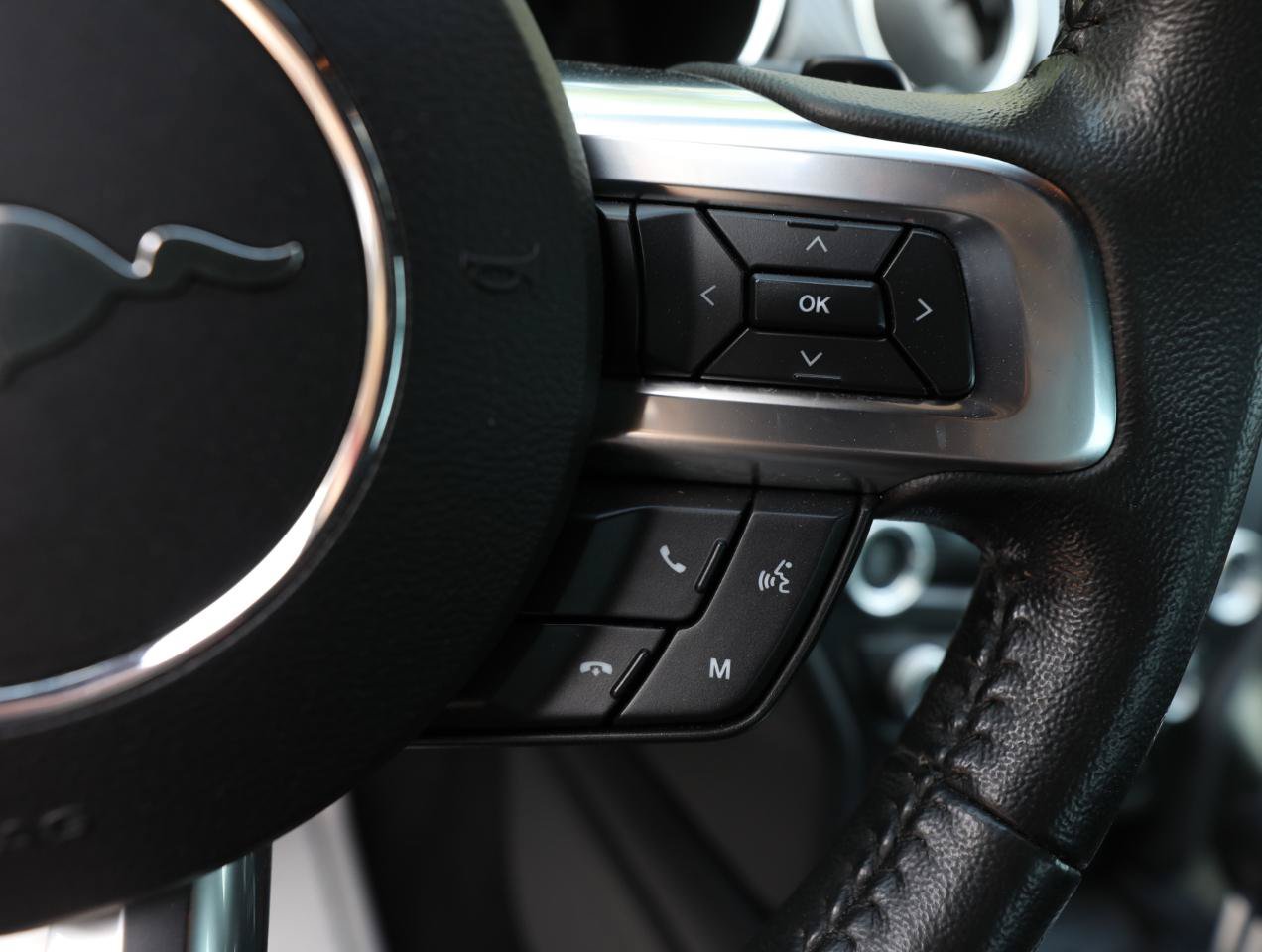 Used 2020 Ford Mustang Coupe RWD image 19