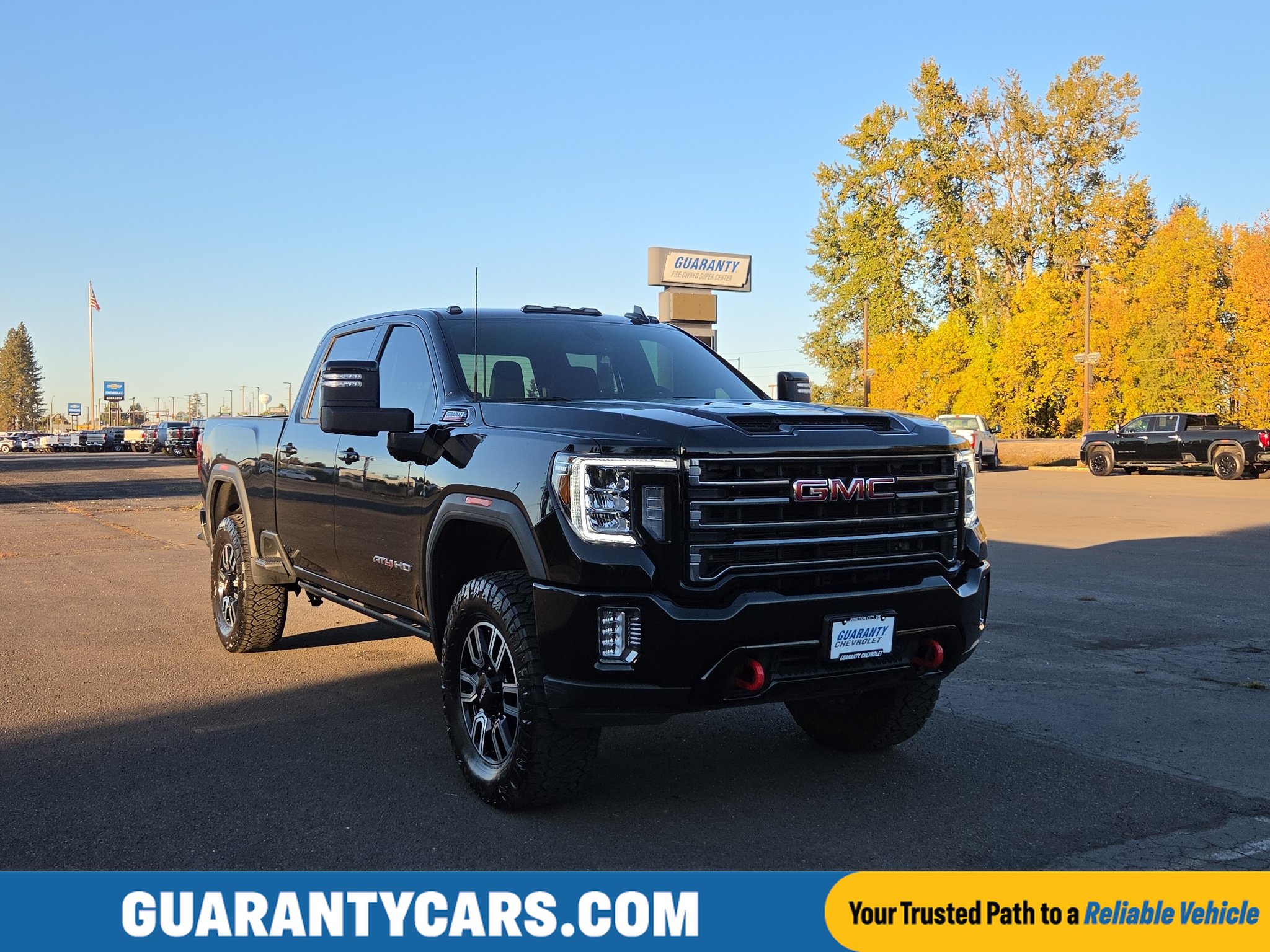 Used 2022 GMC Sierra 2500 AT4 AWD/4WD image 1