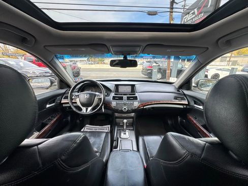 Used 2010 Honda Crosstour EX-L image 28