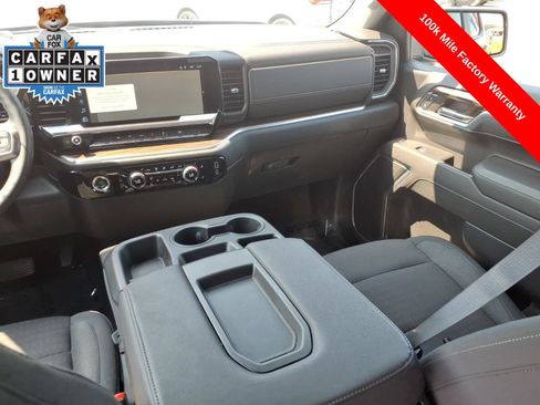 Used 2024 Chevrolet Silverado 1500 LT AWD/4WD image 18