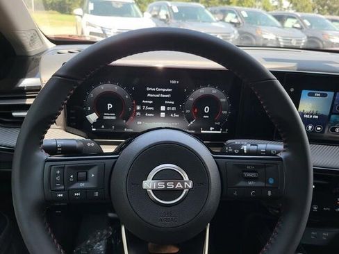 New 2025 Nissan Kicks SR w/ Illumination Package image 8