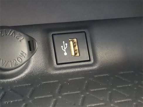 Certified 2025 Toyota RAV4 LE image 21