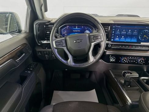Used 2024 Chevrolet Silverado 1500 LT Trail Boss w/ LPO, Dark Essentials Package AWD/4WD image 26
