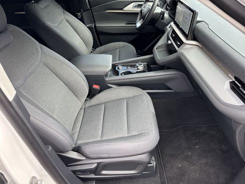 New 2026 Ford Explorer Active RWD image 14