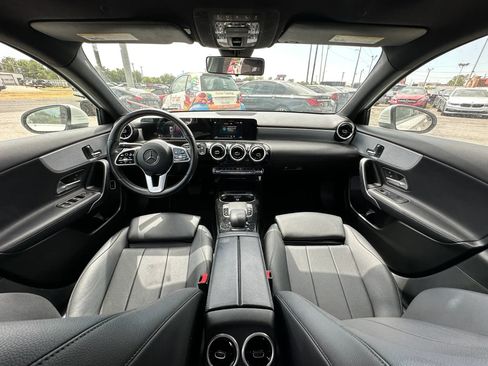 Used 2019 Mercedes-Benz A 220 image 2