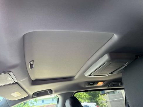 Used 2023 Honda Odyssey Touring image 19