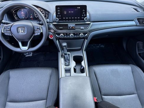 Used 2018 Honda Accord LX image 13