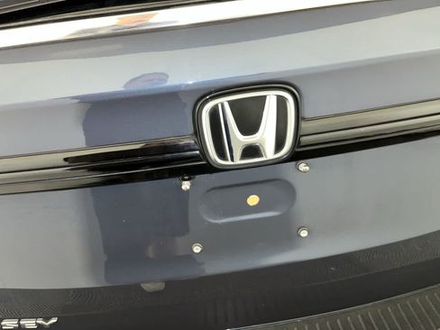 Used 2025 Honda Odyssey EX-L image 11