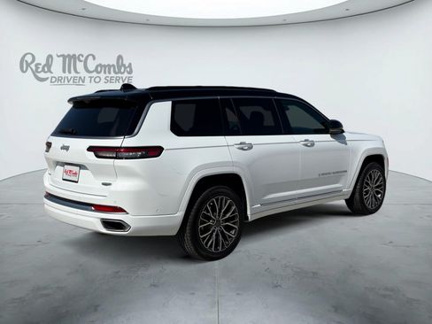 Used 2025 Jeep Grand Cherokee L Summit AWD/4WD image 5