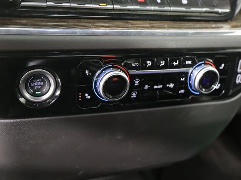 Used 2024 GMC Sierra 1500 SLE image 6