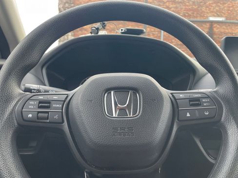 Used 2025 Honda HR-V LX image 28